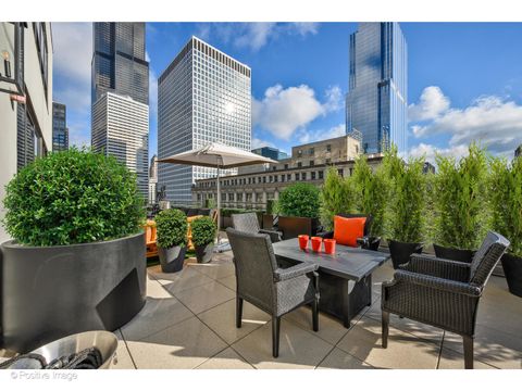 Tiny photo for 130 S Canal Street #9B, Chicago, IL 60606 (MLS # 12496875)
