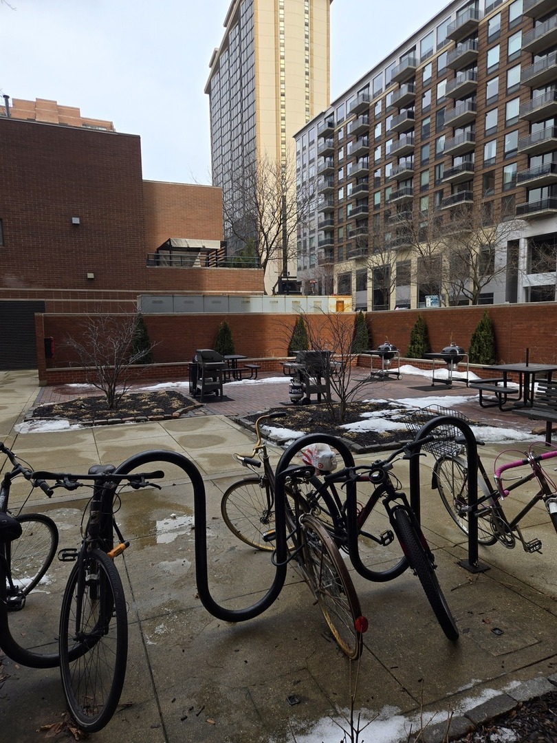 899 S Plymouth Court 1907