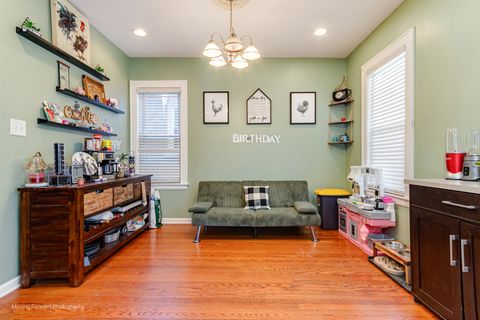 Tiny photo for 2931 N Mason Avenue, Chicago, IL 60634 (MLS # 12539737)