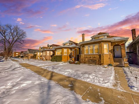 Tiny photo for 2931 N Mason Avenue, Chicago, IL 60634 (MLS # 12539737)