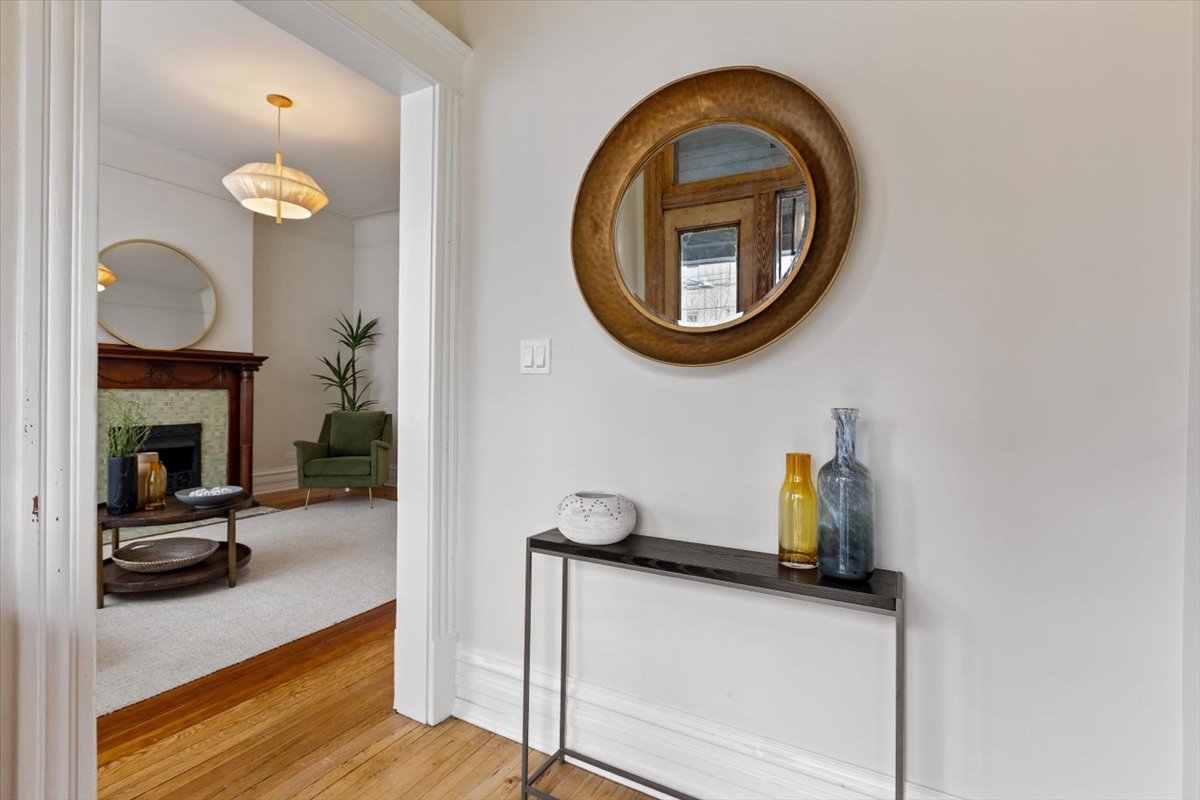 3225 W Altgeld Street