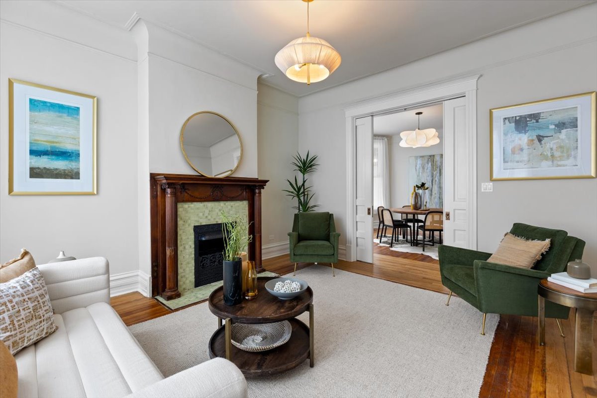 3225 W Altgeld Street