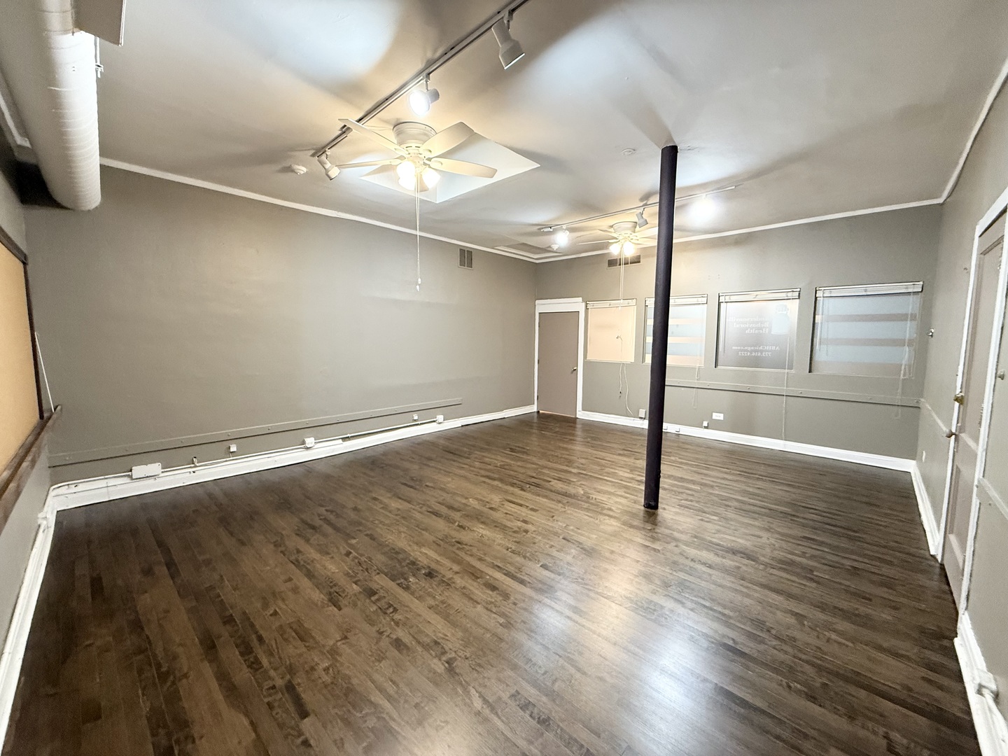 5412 N Clark Street S2