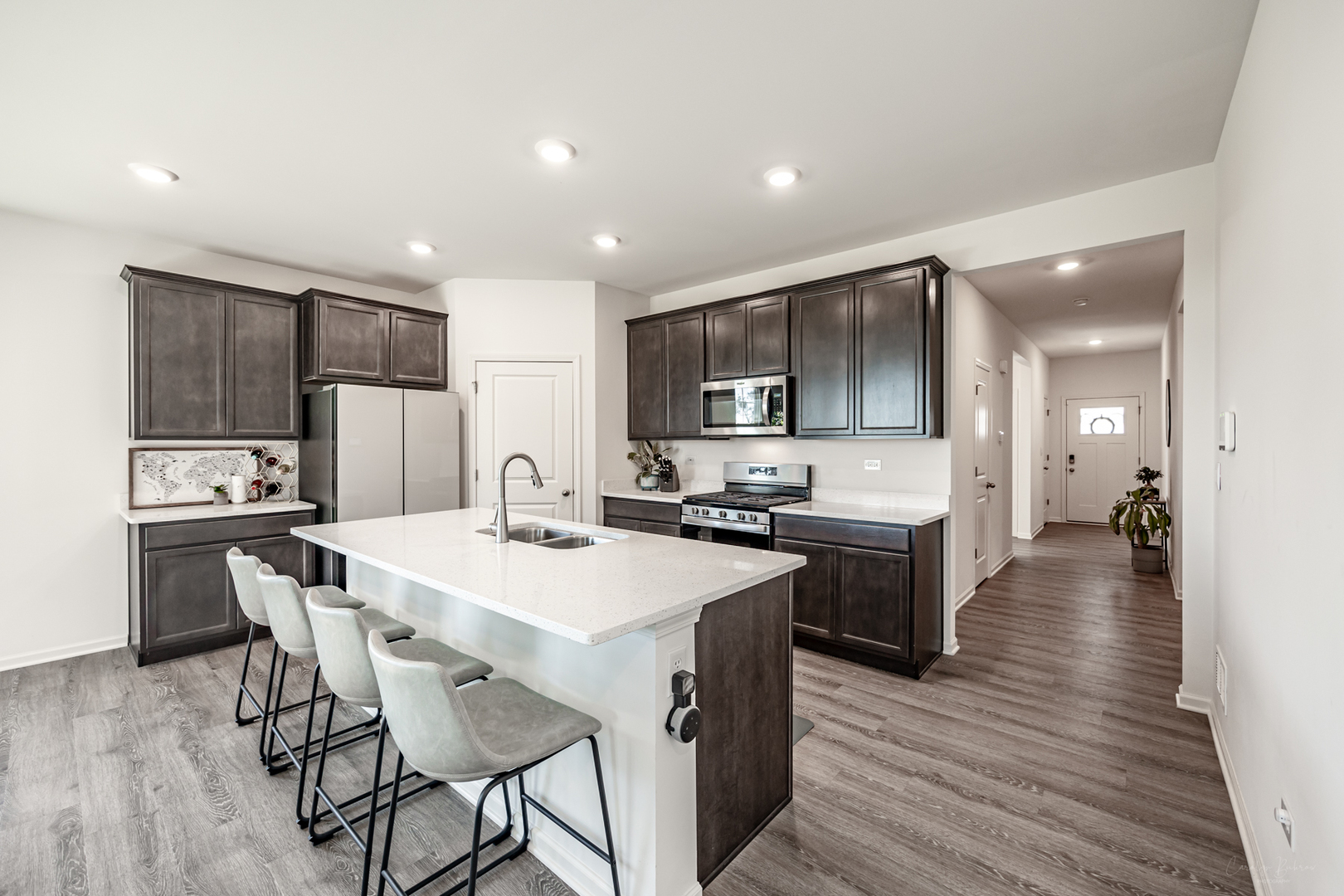 707 Kentshire Circle