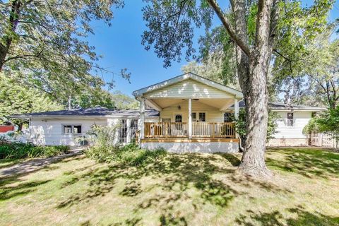 Tiny photo for 3800 Harrison Avenue, Brookfield, IL 60513 (MLS # 12477888)