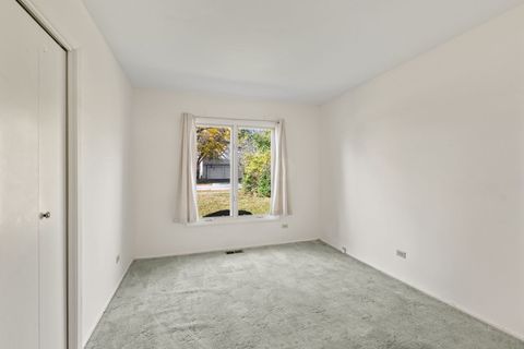 Tiny photo for 920 Eden Drive, Schaumburg, IL 60195 (MLS # 12528582)