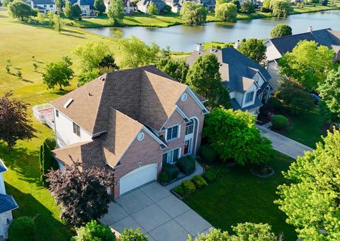 Property photo of 523 Mallard Point Drive, North Aurora, IL 60542