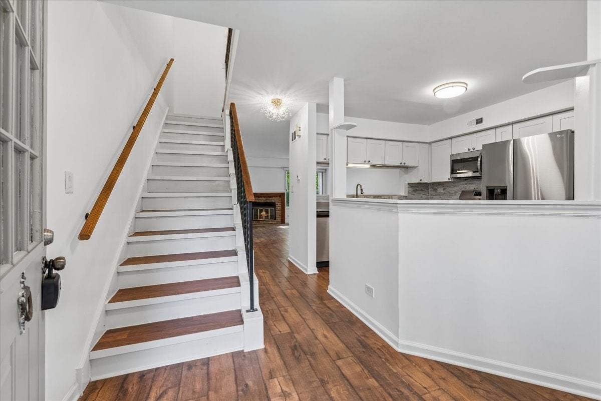 514 E Windgate Court D