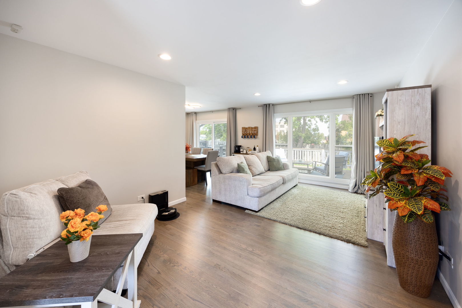 621 Newport Avenue
