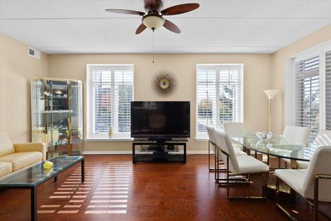 Tiny photo for 845 E 22nd Street #b105, Lombard, IL 60148 (MLS # 12494830)