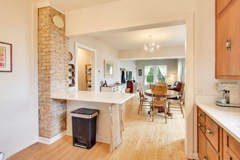 Tiny photo for 121 W Fremont Street, Arlington Heights, IL 60004 (MLS # 12509434)