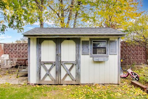 Tiny photo for 121 W Fremont Street, Arlington Heights, IL 60004 (MLS # 12509434)