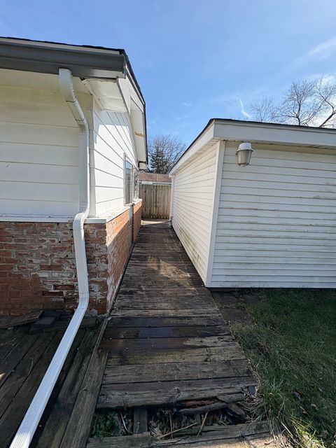 Tiny photo for 17226 Community Street, Lansing, IL 60438 (MLS # 12613094)