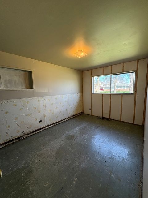 Tiny photo for 17226 Community Street, Lansing, IL 60438 (MLS # 12613094)