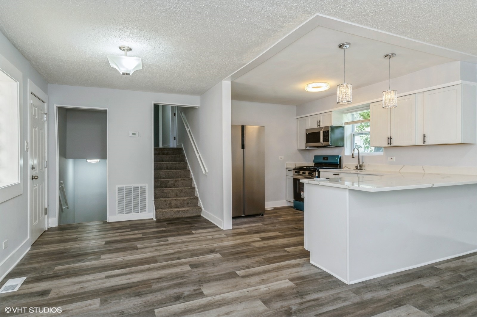 6545 S Hamilton Avenue