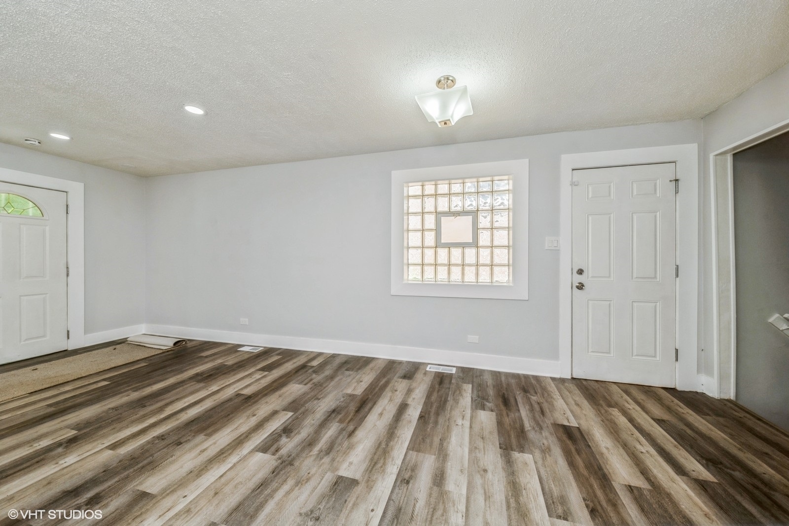 6545 S Hamilton Avenue