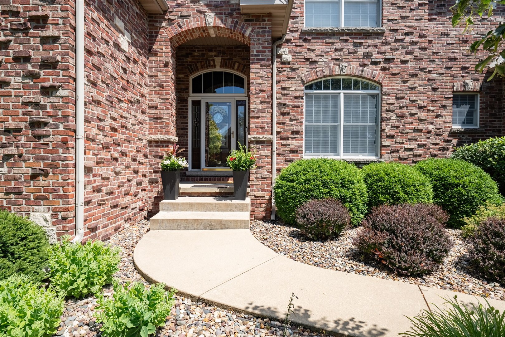 18 Stonebrook Court