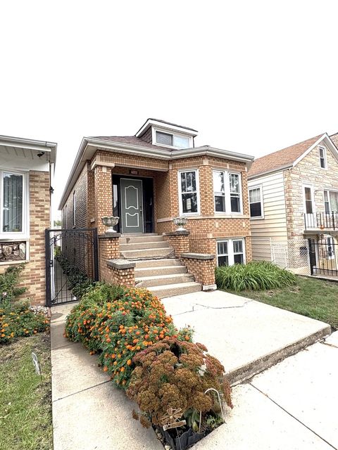 Tiny photo for 1220 W 32nd Place, Chicago, IL 60608 (MLS # 12491918)