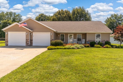Photo of 1404 Dew Drop Drive, Marion, IL 62959 (MLS # 12705857)