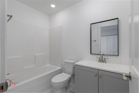 Tiny photo for 309 19th Avenue, Ottawa, IL 61350 (MLS # 12569789)