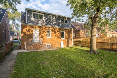 A home in Calumet Park