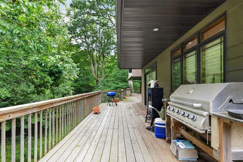 Tiny photo for 310 Bayview Court, Danville, IL 61832 (MLS # 12730418)