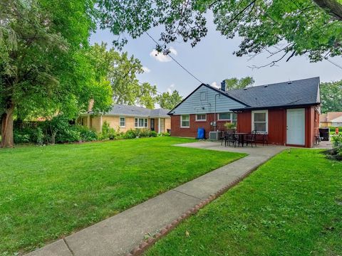 Tiny photo for 920 Suffolk Avenue, Westchester, IL 60154 (MLS # 12558559)