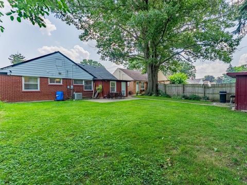 Tiny photo for 920 Suffolk Avenue, Westchester, IL 60154 (MLS # 12558559)