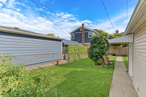 Tiny photo for 4858 W Strong Street, Chicago, IL 60630 (MLS # 12466384)