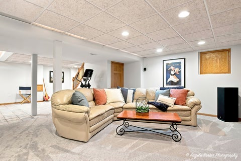 Tiny photo for 127 Michelle Place, Schaumburg, IL 60173 (MLS # 12731825)