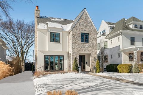 Photo of Elmhurst, IL 60126 (MLS # 12556802)