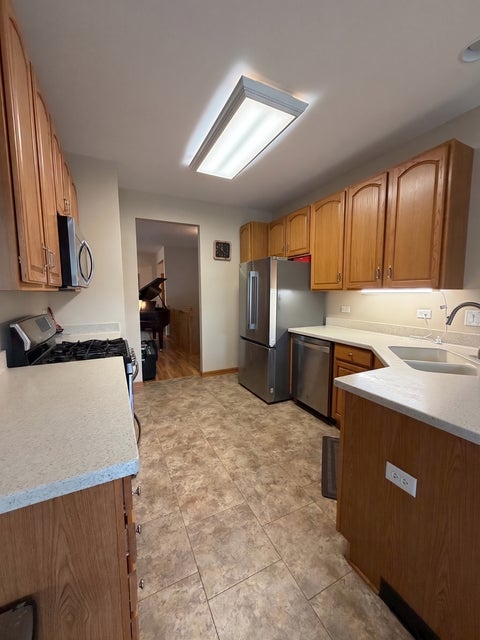 Tiny photo for 21226 Lily Lake Lane, Crest Hill, IL 60403 (MLS # 12732437)
