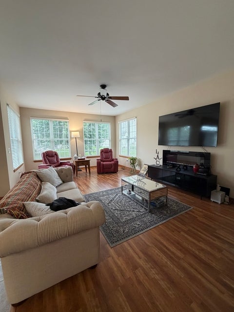 Tiny photo for 21226 Lily Lake Lane, Crest Hill, IL 60403 (MLS # 12732437)