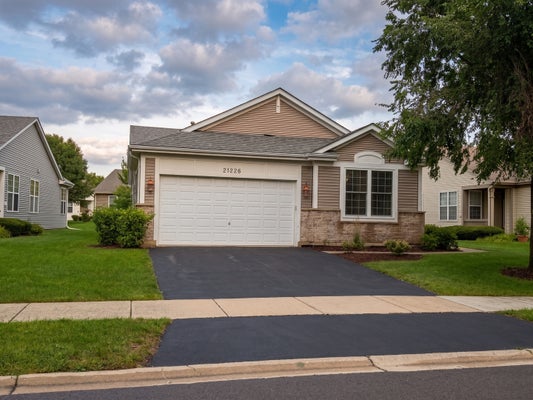 21226 LILY LAKE LN, CREST HILL, IL 60403 - Image bb00a2735f59e99e3b93b3a6c3c66edd/3170139563
