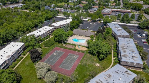 Tiny photo for 208 E Bailey Road #H, Naperville, IL 60565 (MLS # 12697085)