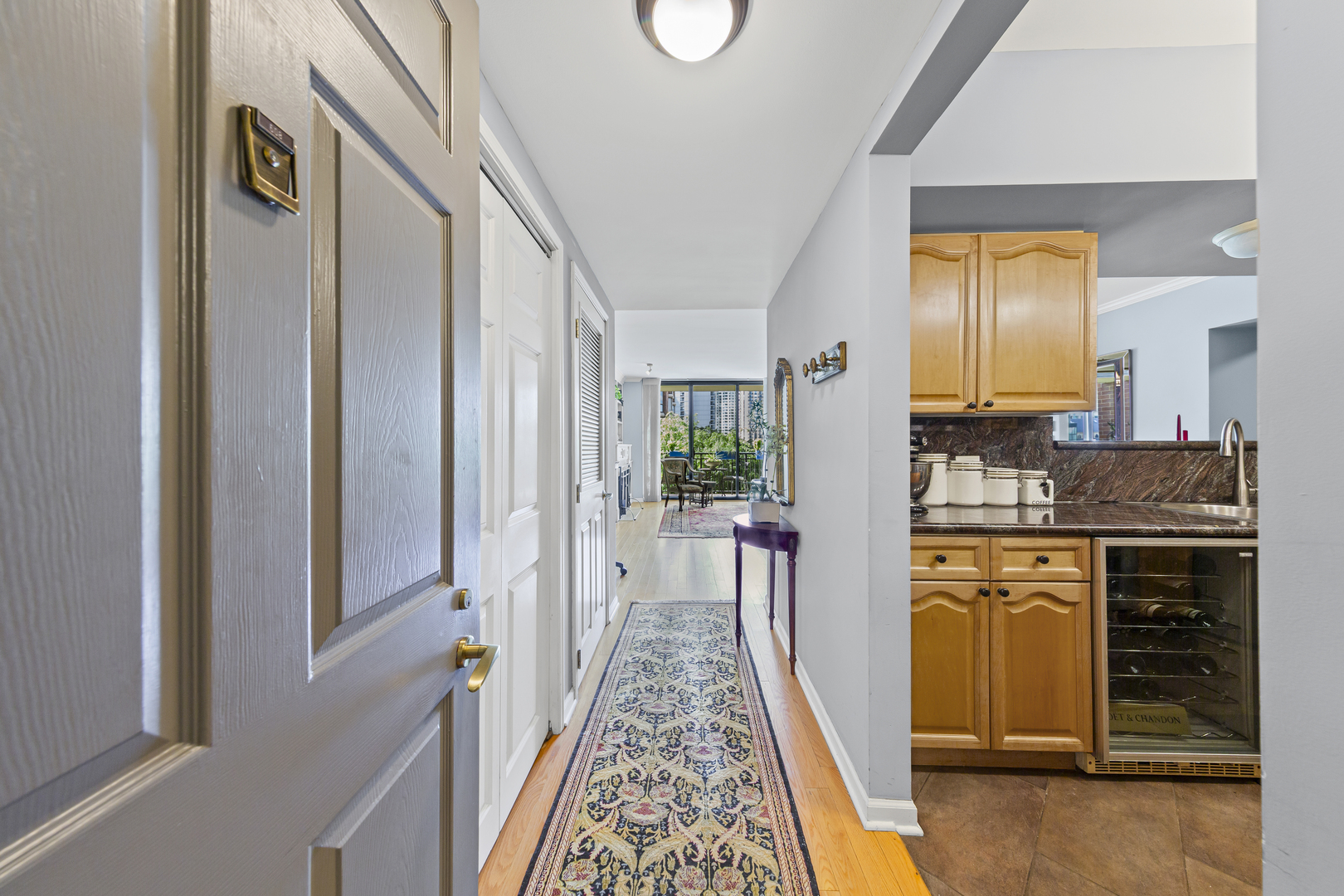 55 W Delaware Place 608