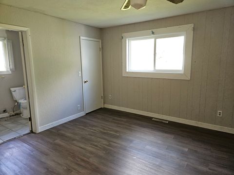 Tiny photo for 621 N 7th Street, Herrin, IL 62948 (MLS # 12634242)