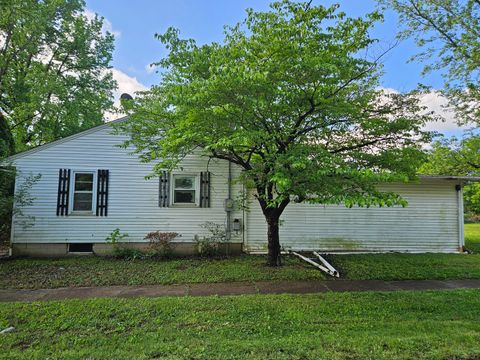 Tiny photo for 621 N 7th Street, Herrin, IL 62948 (MLS # 12634242)