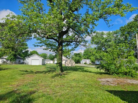 Tiny photo for 621 N 7th Street, Herrin, IL 62948 (MLS # 12634242)