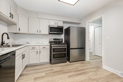 Tiny photo for 597 Eric Way, Bolingbrook, IL 60440 (MLS # 12506429)