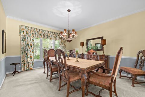 Tiny photo for 806 Norge Parkway, Fox River Grove, IL 60021 (MLS # 12480353)