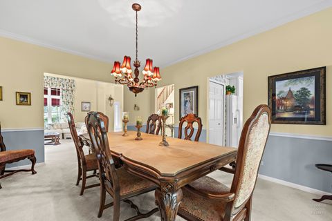 Tiny photo for 806 Norge Parkway, Fox River Grove, IL 60021 (MLS # 12480353)