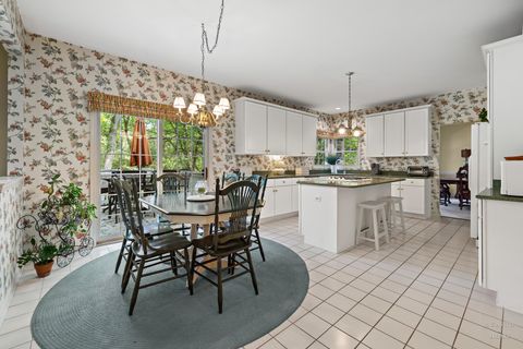 Tiny photo for 806 Norge Parkway, Fox River Grove, IL 60021 (MLS # 12480353)