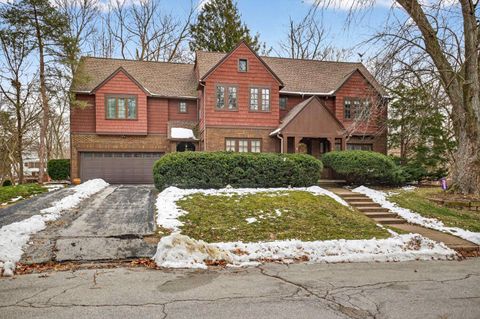 Tiny photo for 49 Kenwood Avenue, Davenport, IA 52803 (MLS # 100000042)