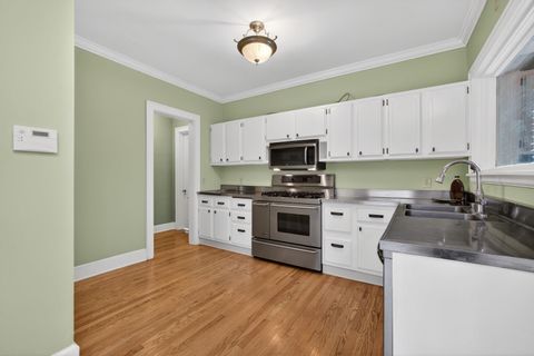 Tiny photo for 49 Kenwood Avenue, Davenport, IA 52803 (MLS # 100000042)