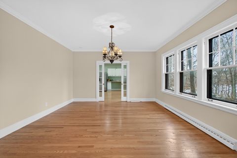 Tiny photo for 49 Kenwood Avenue, Davenport, IA 52803 (MLS # 100000042)