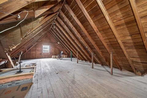 Tiny photo for 49 Kenwood Avenue, Davenport, IA 52803 (MLS # 100000042)