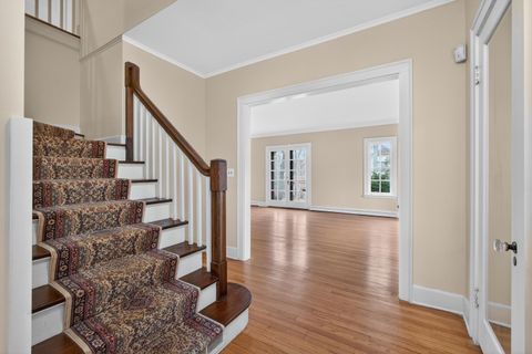 Tiny photo for 49 Kenwood Avenue, Davenport, IA 52803 (MLS # 100000042)