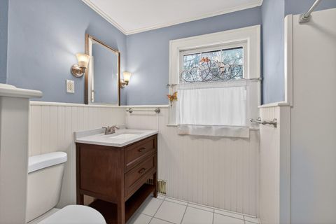 Tiny photo for 49 Kenwood Avenue, Davenport, IA 52803 (MLS # 100000042)