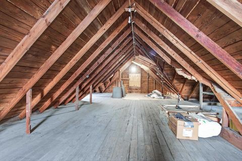 Tiny photo for 49 Kenwood Avenue, Davenport, IA 52803 (MLS # 100000042)